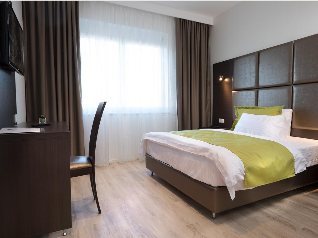 Boutique Hotel Bellevue Rheinfelden / Basel Exteriör bild